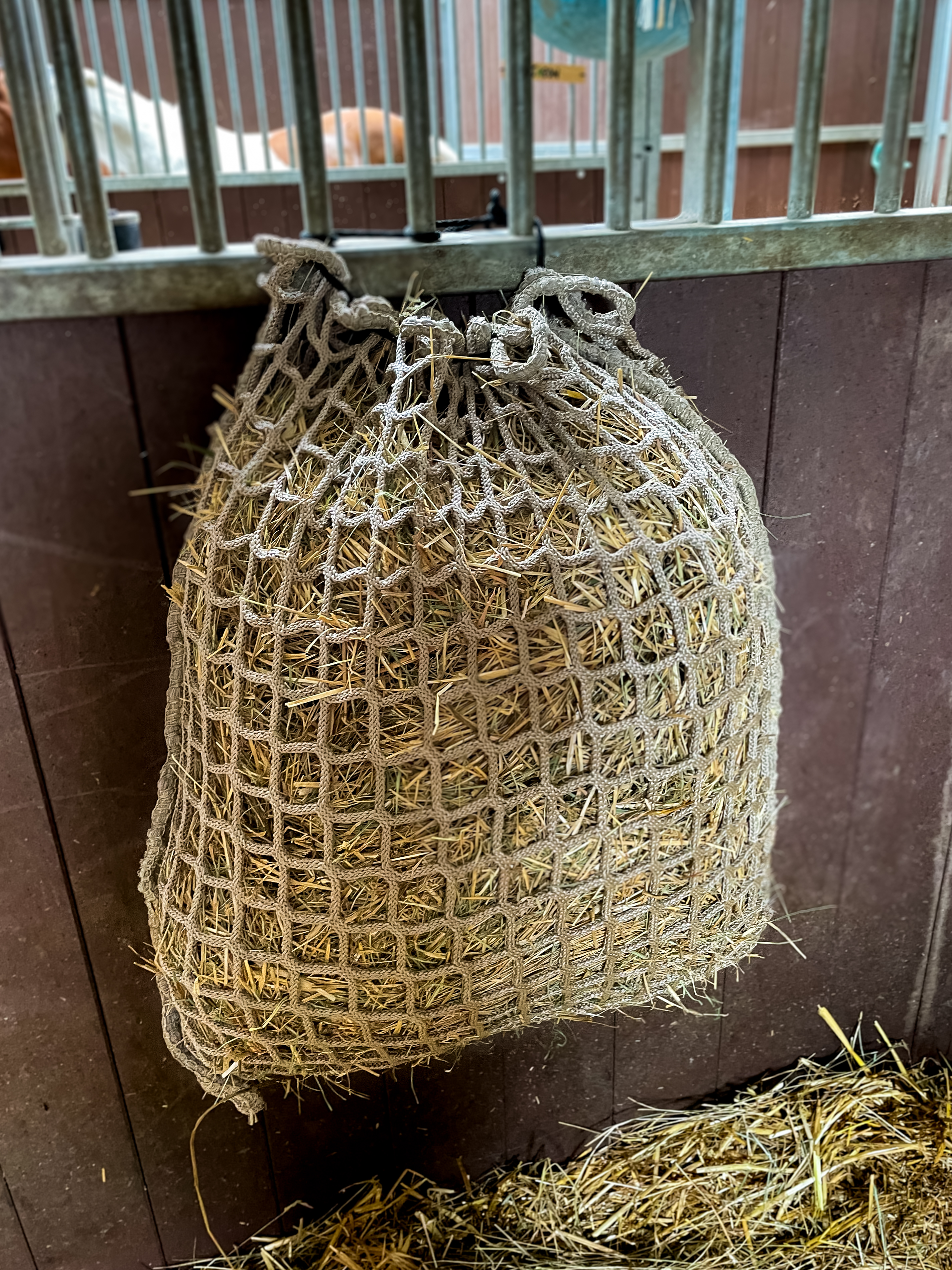 Hay Slow Feeder Net 2,5 kg (45 mm) — afbeelding 3